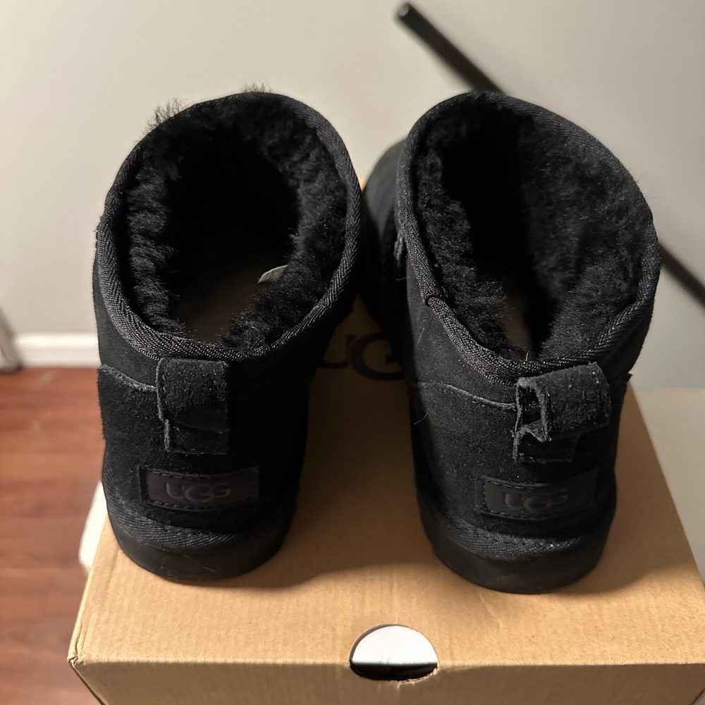 Ugg Classic Ultra Mini - Picture 4 of 5